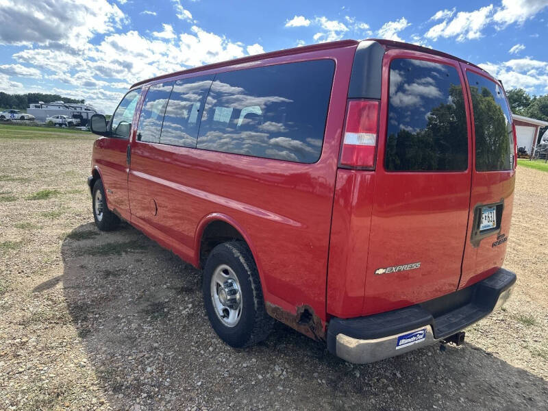 2003 Chevrolet Express 2500 LS