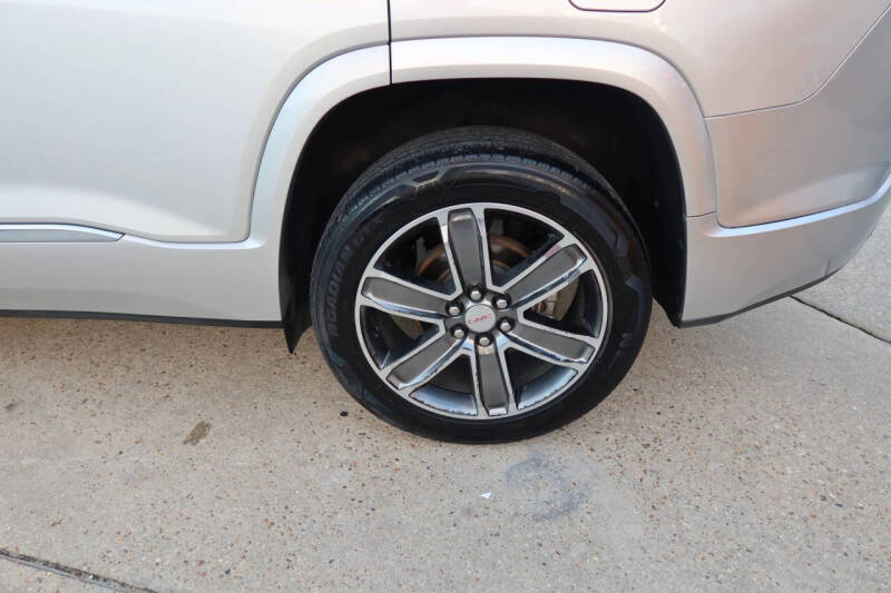 2017 GMC Acadia Denali