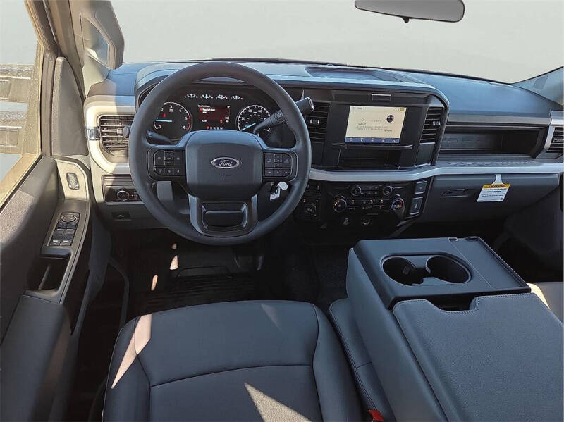 2026 Ford F-350 Super Duty XL