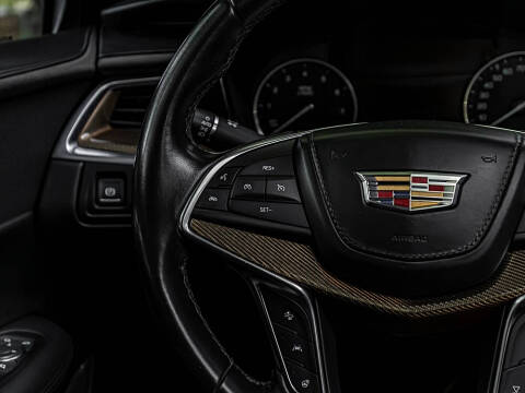 2018 Cadillac XT5 Platinum
