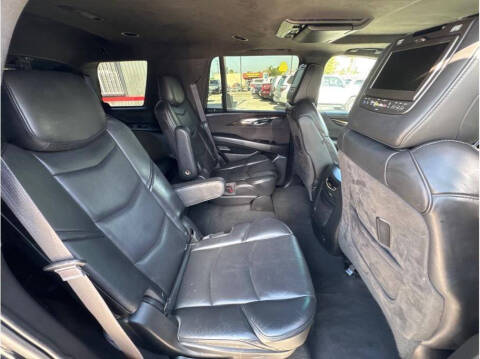 2015 Cadillac Escalade Platinum