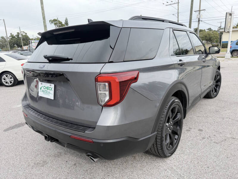 2022 Ford Explorer ST-Line