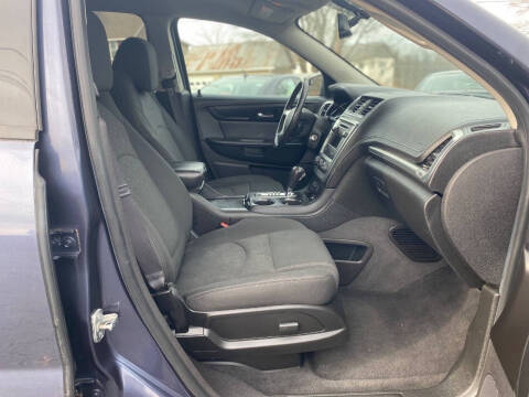 2013 GMC Acadia SLE-2