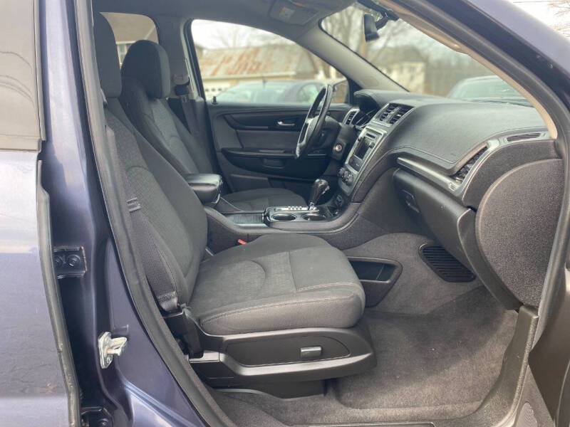 2013 GMC Acadia SLE-2