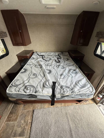 2016 Forest River 2504S