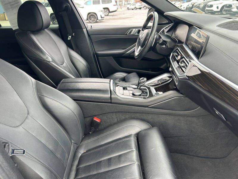 2021 BMW X6 xDrive40i