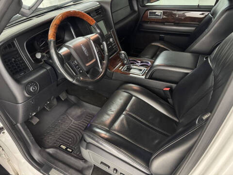2017 Lincoln Navigator L Select