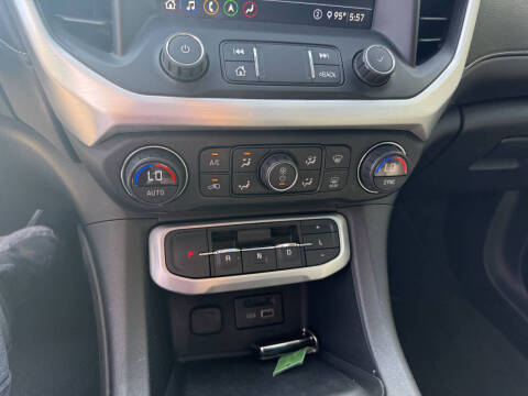 2020 GMC Acadia SLT