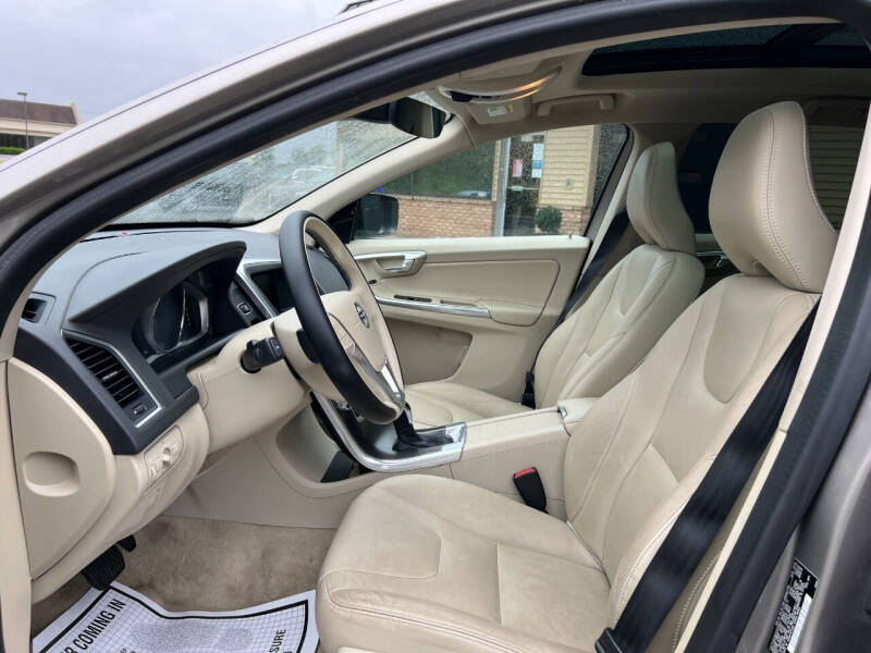 2015 Volvo XC60 T5 Premier