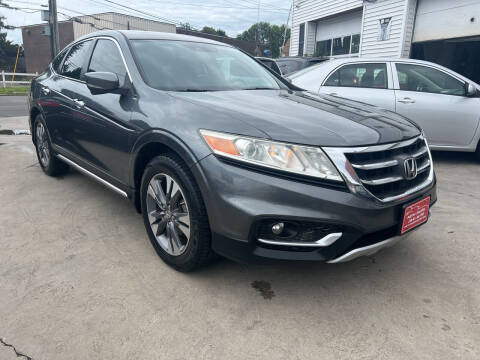 2014 Honda Crosstour for sale at New Park Avenue Auto Inc in Hartford CT