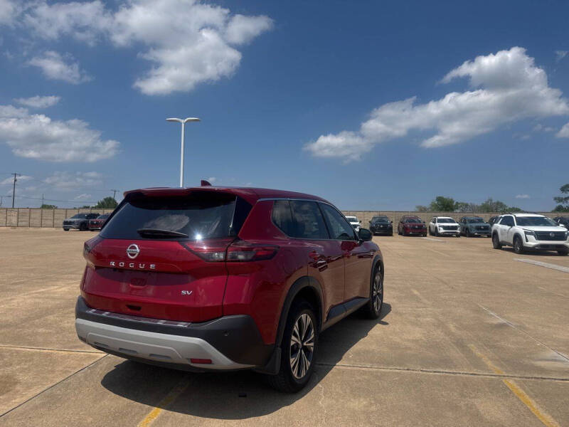 2021 Nissan Rogue SV