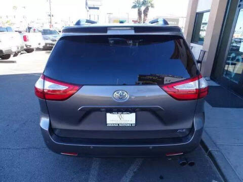 2015 Toyota Sienna