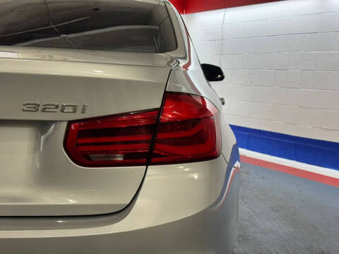 2016 BMW 3 Series 320i