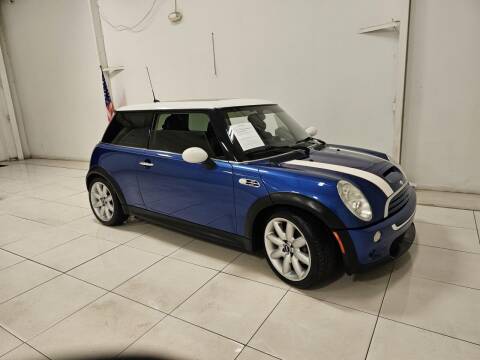 2006 MINI Cooper for sale at Southern Star Automotive, Inc. in Duluth GA