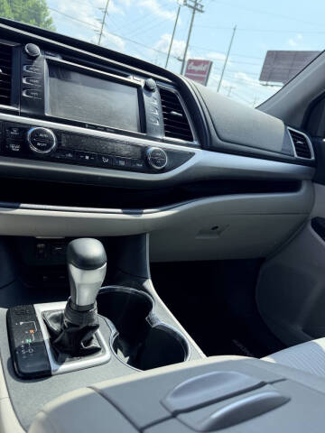 2019 Toyota Highlander LE Plus