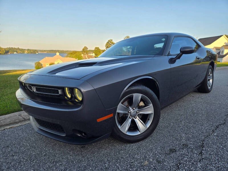 2015 Dodge Challenger SXT