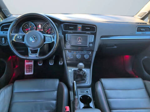 2017 Volkswagen Golf GTI