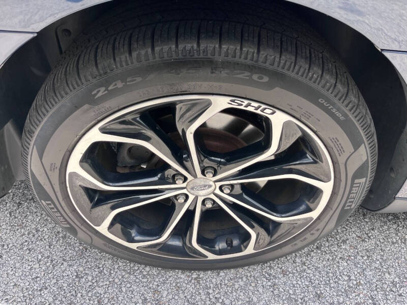 2016 Ford Taurus SHO