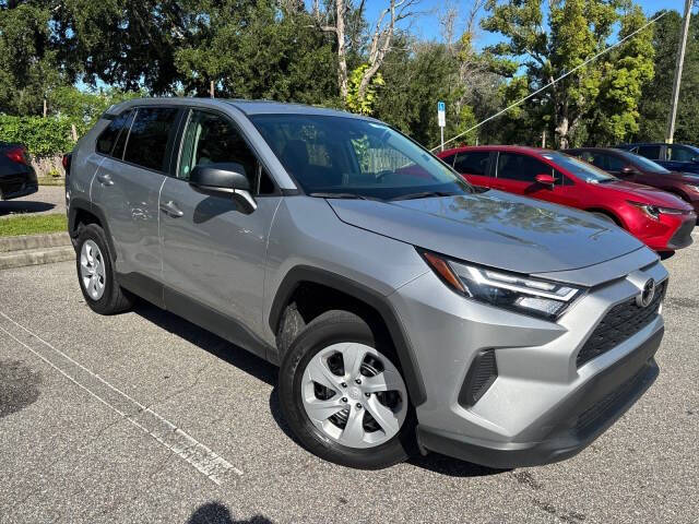 2024 Toyota RAV4 LE
