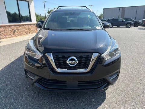 2020 Nissan Kicks SR