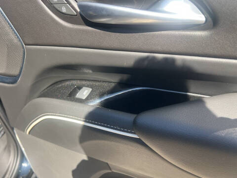 2022 Cadillac Escalade ESV Premium Luxury