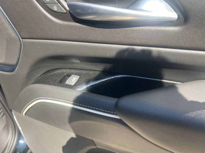 2022 Cadillac Escalade ESV Premium Luxury