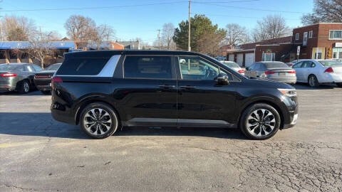 2024 Kia Carnival EX