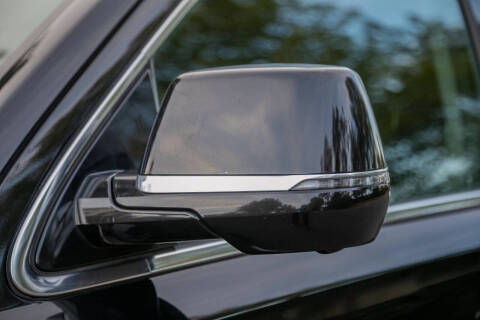 2018 Cadillac Escalade Standard