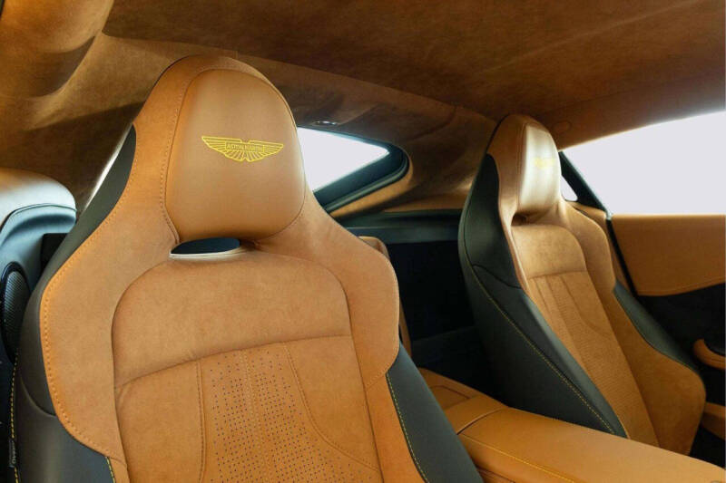 2025 Aston Martin Vantage
