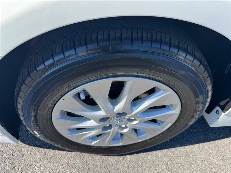 2013 Toyota Prius Plug-in Hybrid