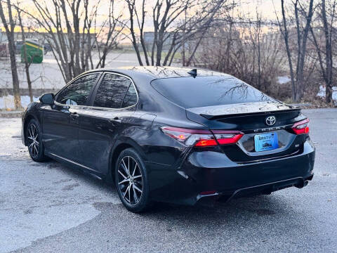 2022 Toyota Camry SE