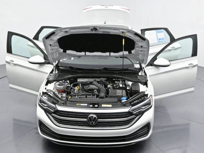 2023 Volkswagen Jetta SE