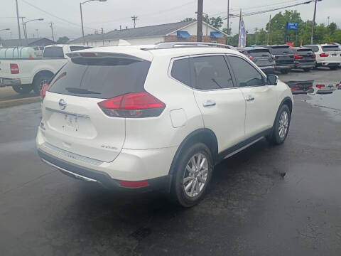 2017 Nissan Rogue SV