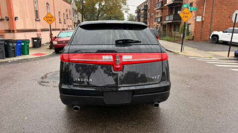 2018 Lincoln MKT Reserve