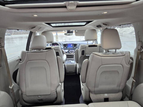 2018 Chrysler Pacifica Hybrid Limited