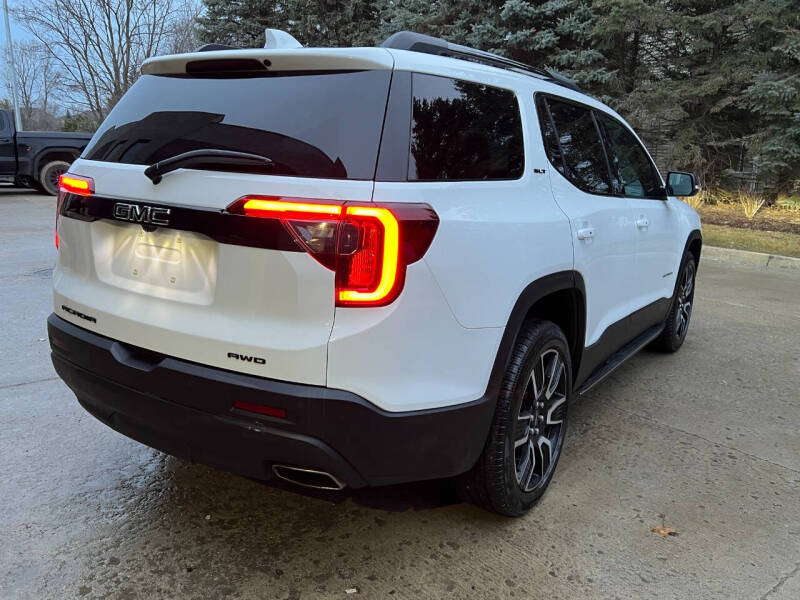 2021 GMC Acadia SLT