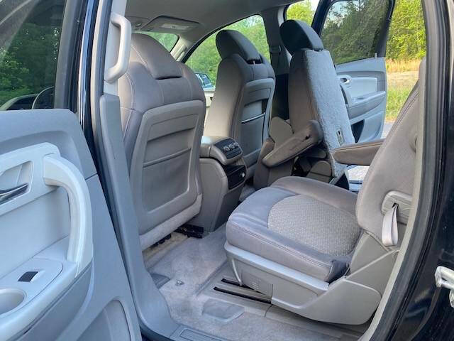 2011 Chevrolet Traverse LT