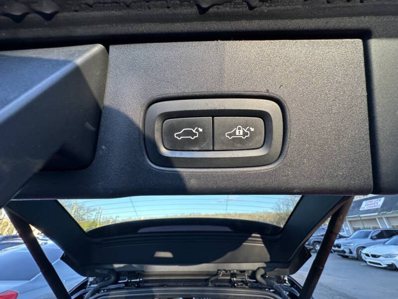 2018 Volvo V90 Cross Country T5