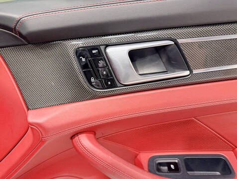 2017 Porsche Panamera Turbo