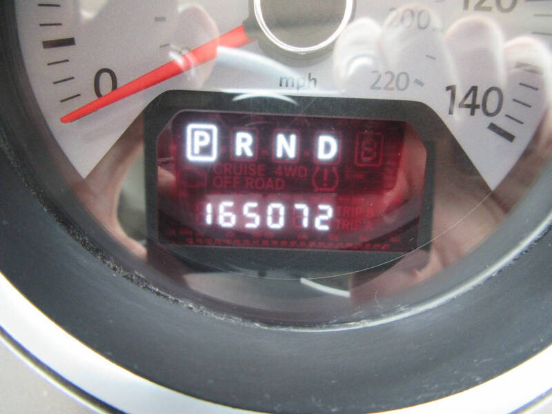 2012 Volkswagen Routan SE