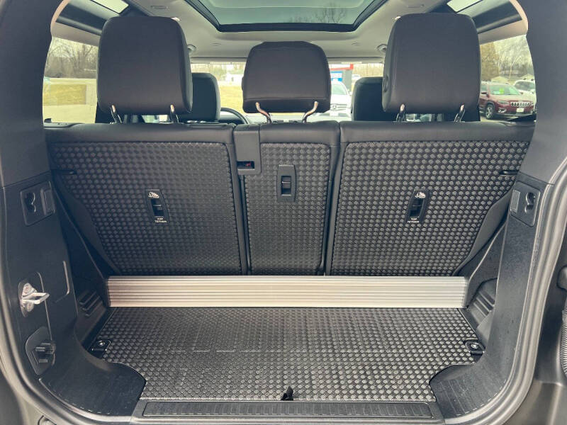 2023 Land Rover Defender 90 S