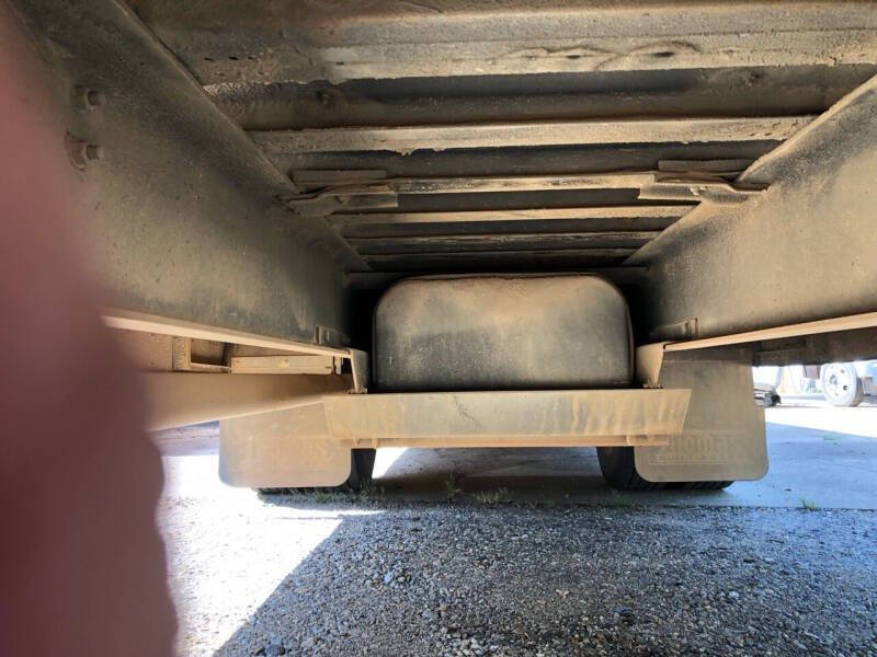 2005 Freightliner FS65 Chassis