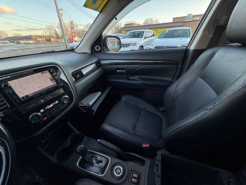 2016 Mitsubishi Outlander GT