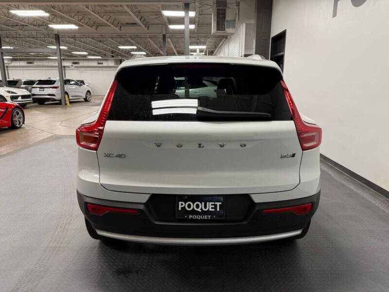 2023 Volvo XC40 B5 Plus Bright Theme