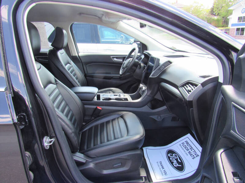 2023 Ford Edge
