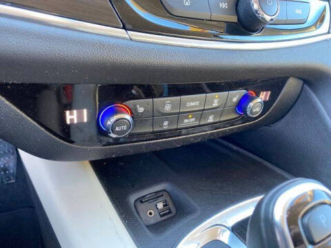 2021 Buick Enclave Essence