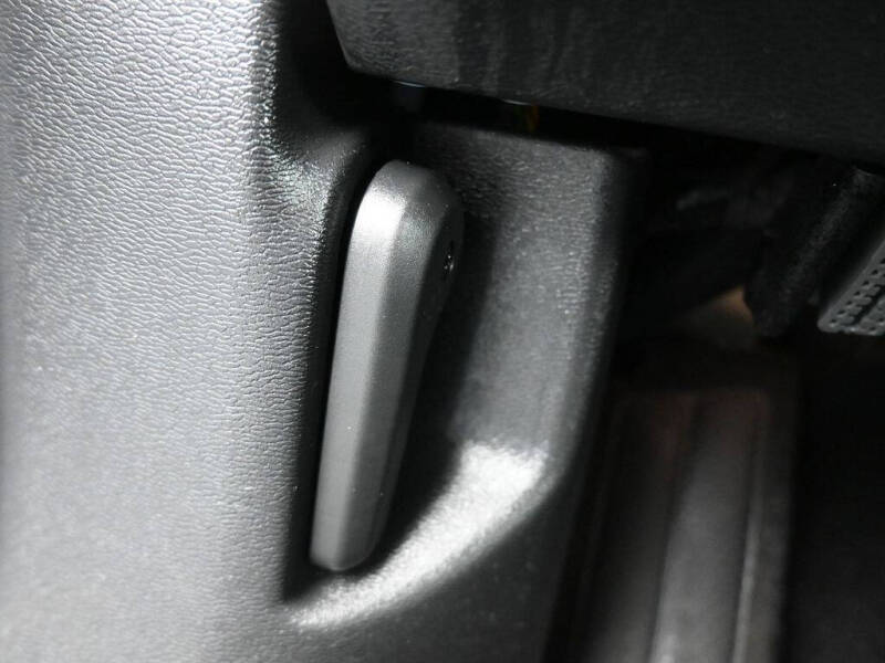 2021 Volvo XC40 T5 Momentum