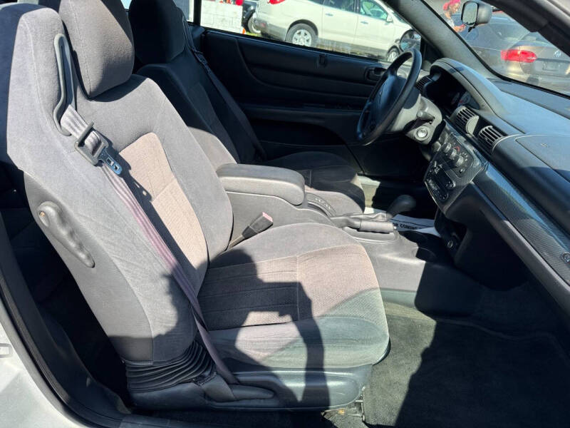 2004 Chrysler Sebring GTC