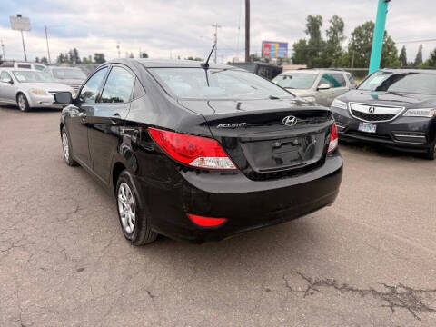 2013 Hyundai Accent GLS