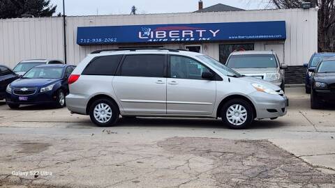 2006 Toyota Sienna for sale at Liberty Auto Sales in Merrill IA